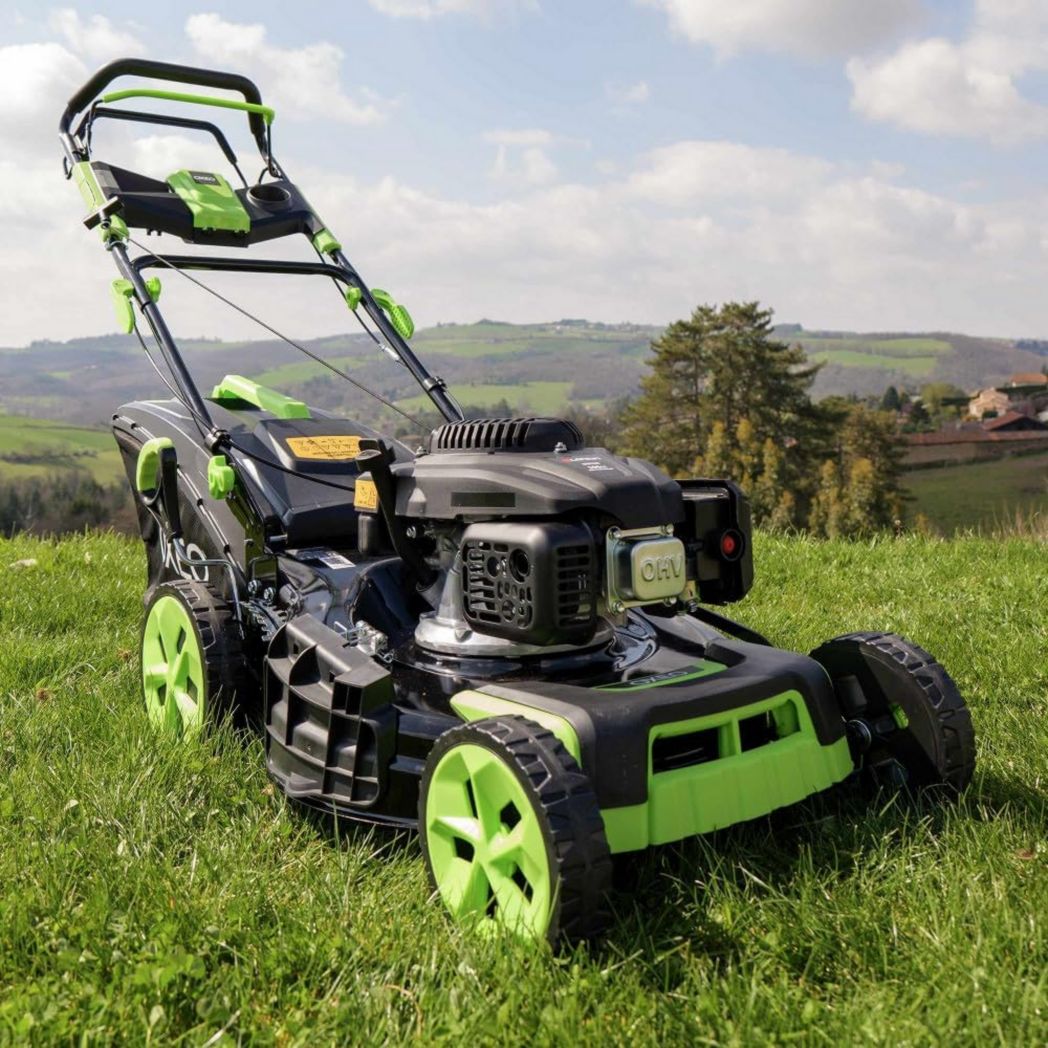 Cortacésped de gasolina de 196 cc - Potente - Autopropulsado - Motor Loncin V200 - Ancho de corte de 53 cm - Recolector de césped de 65 l