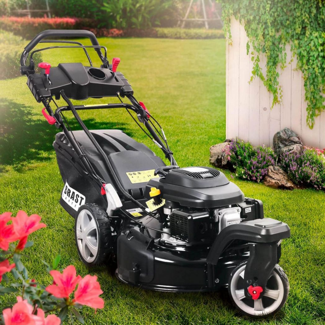 Cortacésped de gasolina autopropulsado BRAST TRIKE E-START de 224 cc y 53 cm con 3 ruedas, arranque eléctrico, triturador 4 en 1, capó de chapa de acero y depósito de aceite de 60 L - motor GT de 4 tiempos regulable