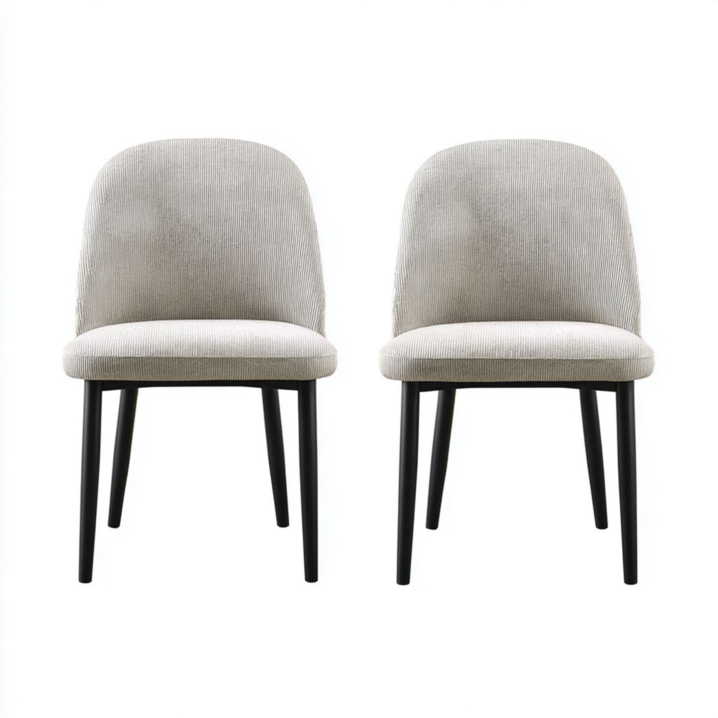 Juego de 2 sillas de comedor con asientos de pana gris claro y patas de metal negro.